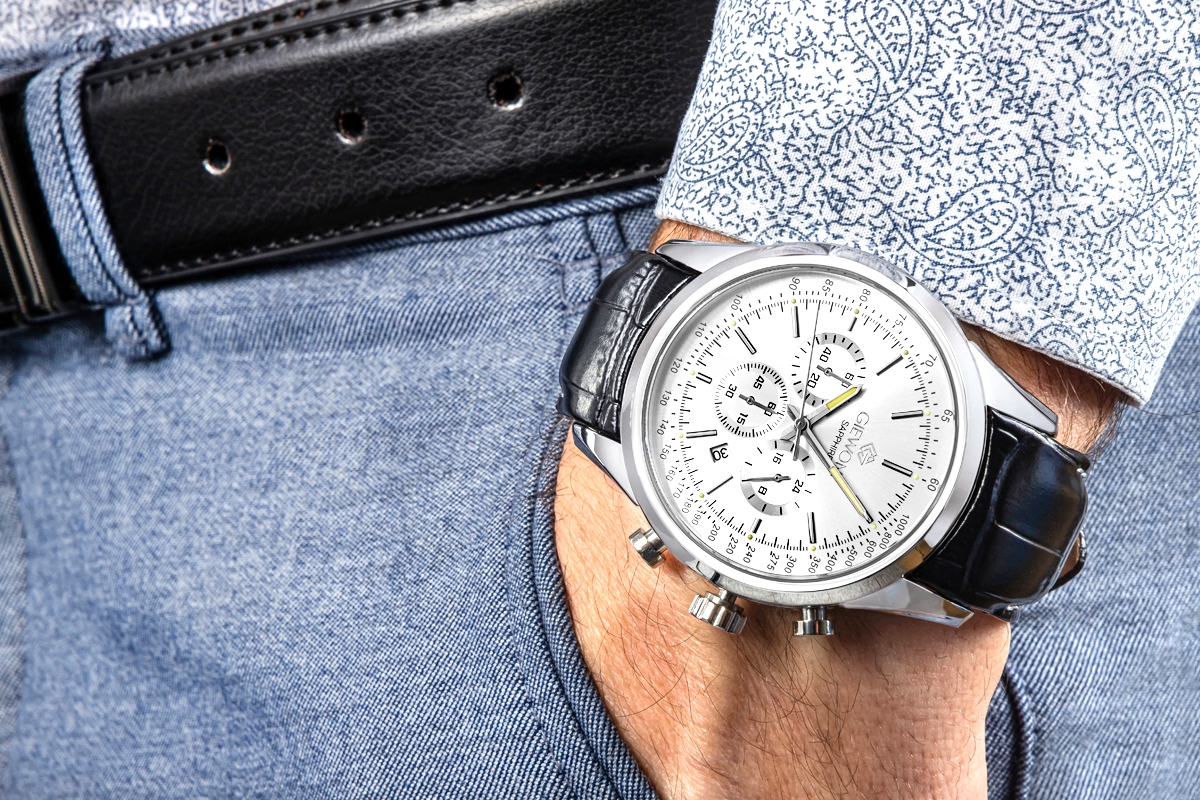 Zegarek Męski Giewont Chronograph Sapphire Srebrny GW7650-A1 - obrazek 4