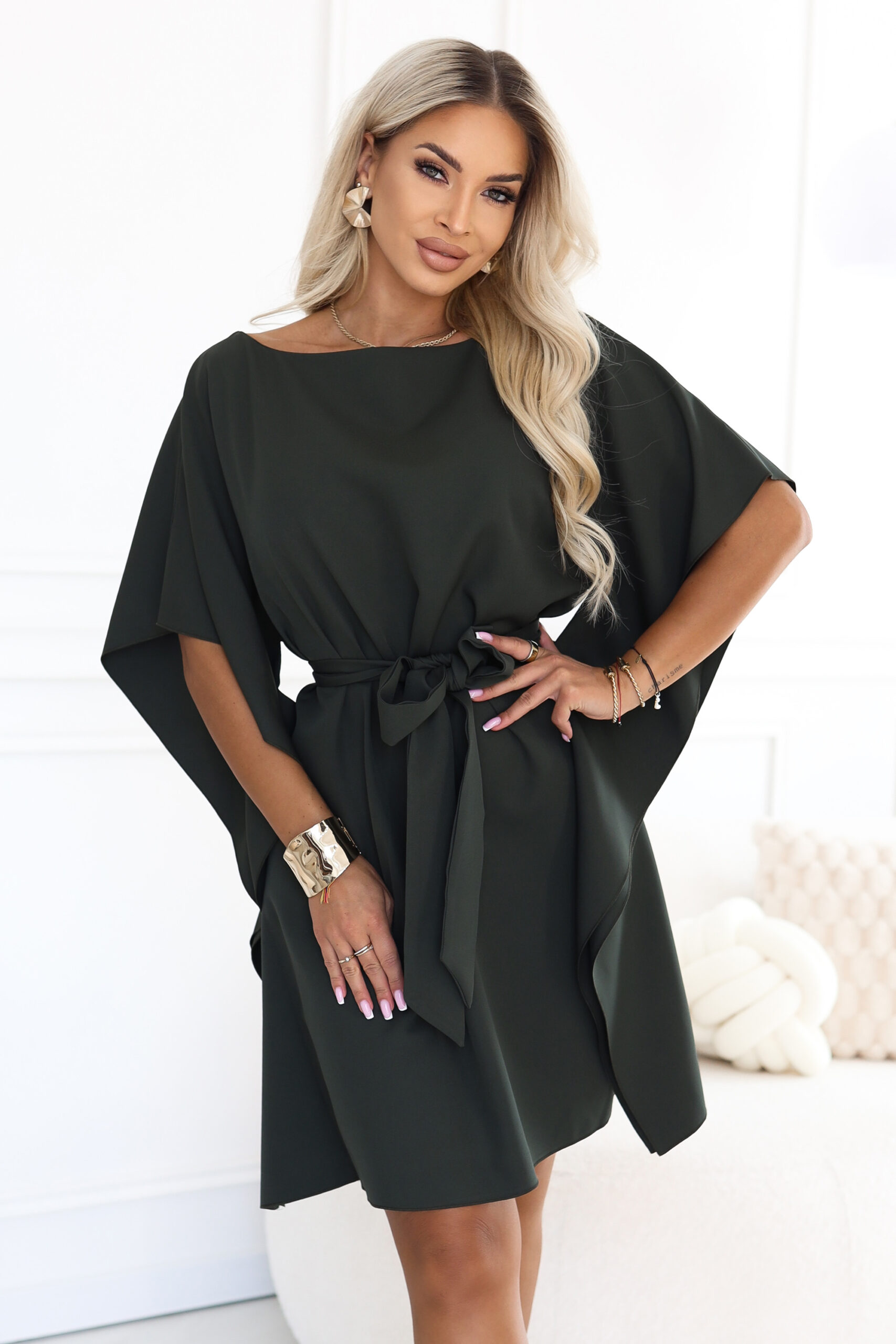 287-46 SOFIA Kobieca sukienka typu motyl z wiązaniem w pasie - ciemny khaki - obrazek 5