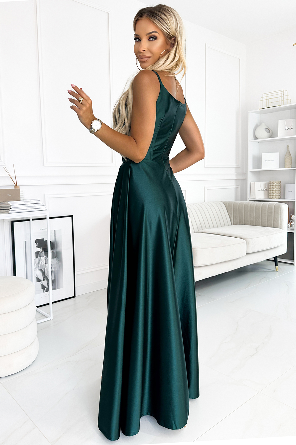 299-9 CHIARA elegancka maxi długa satynowa suknia na ramiączkach - ZIELEŃ BUTELKOWA - obrazek 2