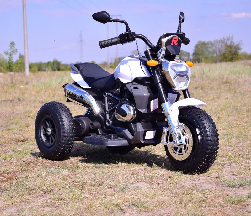 NAJNOWSZY WIELKI MOTOR , POMPOWANE KOŁA, PANEL, DŹWIĘKI, SKÓRA, STRONG2/1280 - obrazek 12
