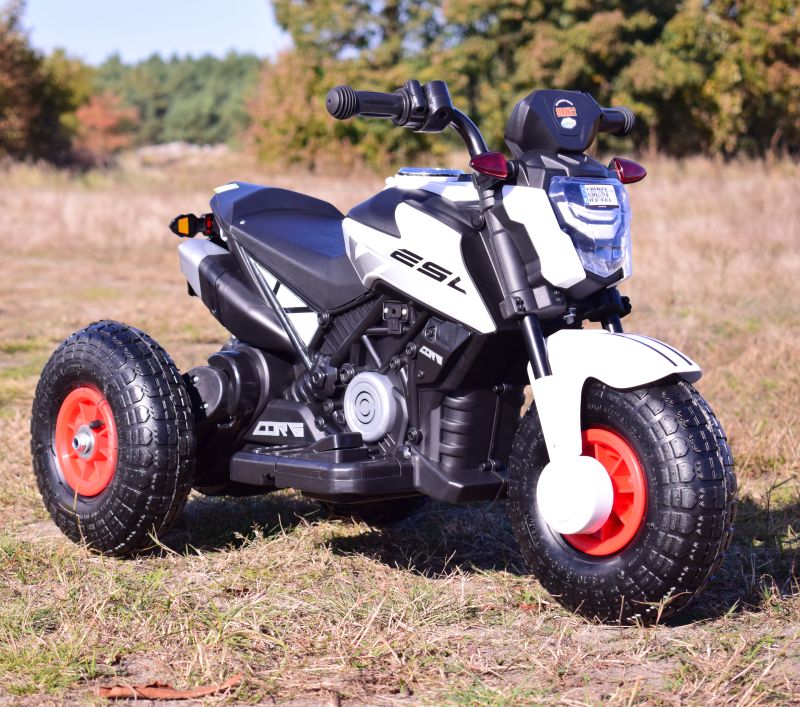 MOTOR ŚCIGACZ NA POMPOWANYCH KOŁACH, DWA SILNIKI SUPER NOWOŚĆ/TK103 - obrazek 4