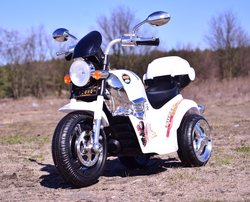 MOTOR CHOPPER STRIKE Z KUFERKIEM, KOGUTEM I POLICYJNYMI DŹWIĘKAMI/TR1508B - obrazek 3