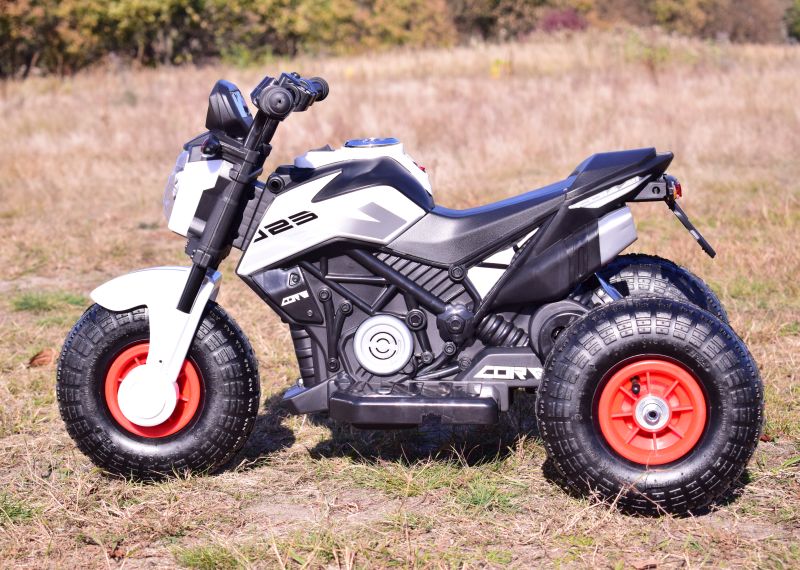 MOTOR ŚCIGACZ NA POMPOWANYCH KOŁACH, DWA SILNIKI SUPER NOWOŚĆ/TK103 - obrazek 6