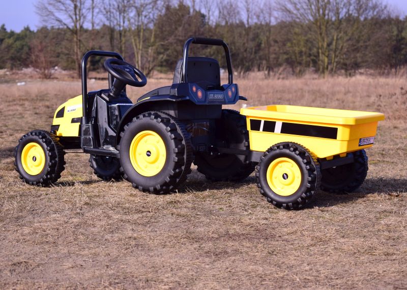 MEGA TRAKTOR Z PRZYCZEPĄ. MIĘKKIE SIEDZENIE, KOŁA EVA,PILOT, RADIO FM/HL388 - obrazek 11