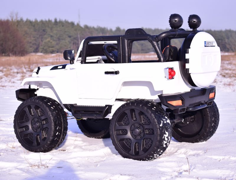 MEGA JEEP 4X4, MIĘKKIE KOŁA, MIĘKKIE SIEDZENIE, FUNKCJA BUJANIA SUPER HIT/LT828 - obrazek 6