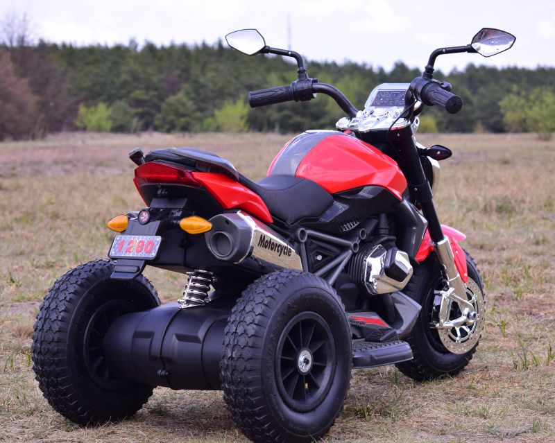 NAJNOWSZY WIELKI MOTOR , POMPOWANE KOŁA, PANEL, DŹWIĘKI, SKÓRA, STRONG2/1280 - obrazek 2