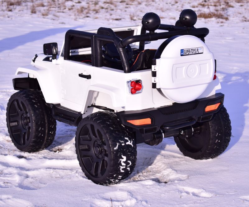 MEGA JEEP 4X4, MIĘKKIE KOŁA, MIĘKKIE SIEDZENIE, FUNKCJA BUJANIA SUPER HIT/LT828 - obrazek 8