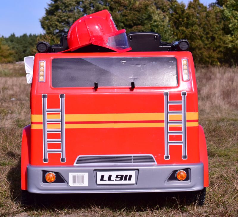 MEGA STRAŻ POŻARNA Z DŹWIĘKAMI, FUNKCJĄ BUJANIA, MEGAFONEM I DODATKOWYM WYPOSAŻENIEM, SUPER WERSJA/LL911 - obrazek 7
