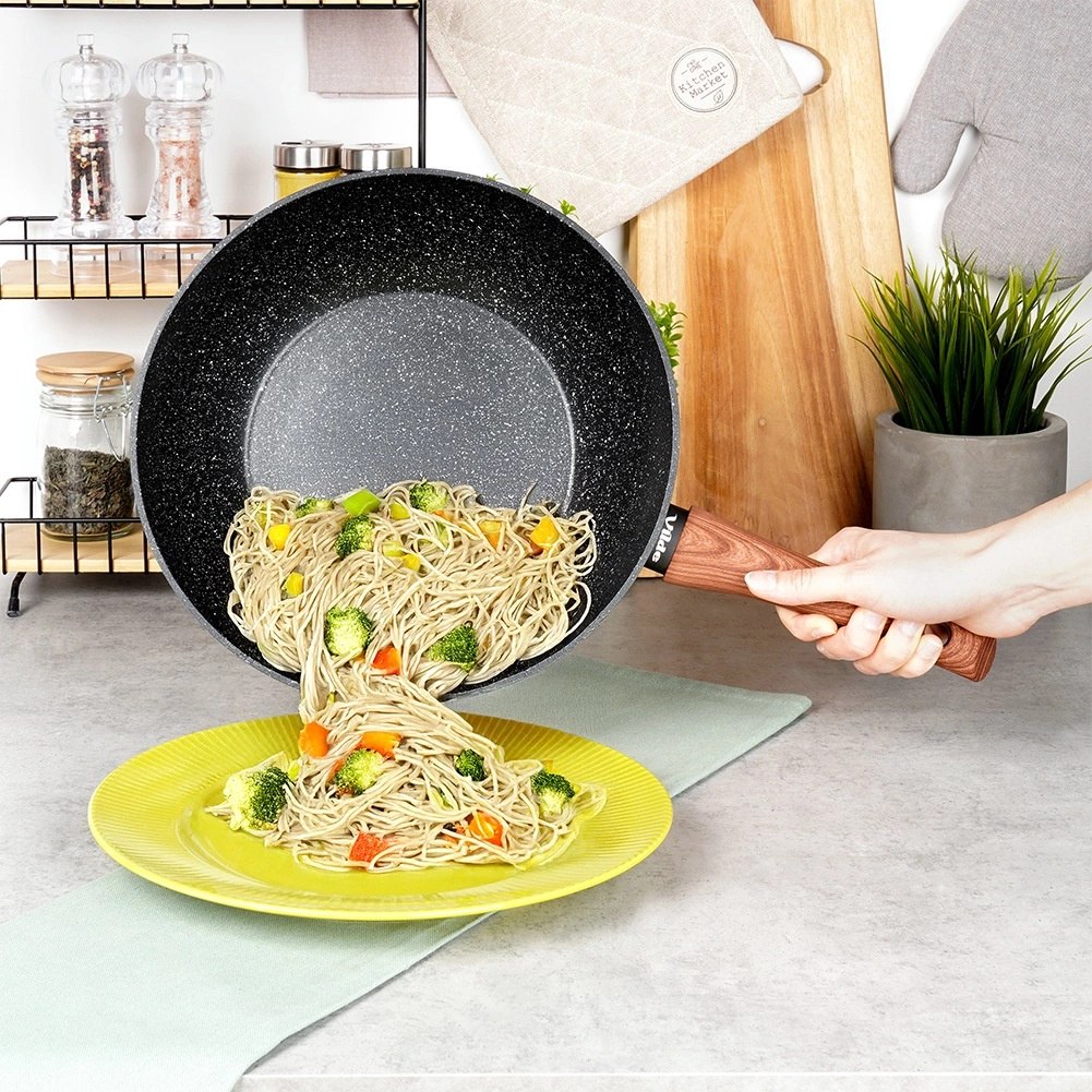Patelnia Wok Granitowa 28 cm VILDE Black&Wood Nieprzywierająca Indukcja - obrazek 6