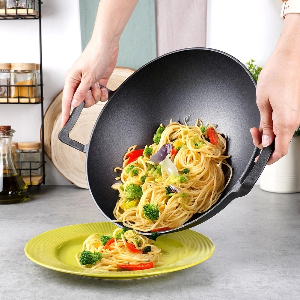 Patelnia Wok Żeliwna Duża 36 cm VILDE Cast Line do Indukcji Grill - obrazek 6