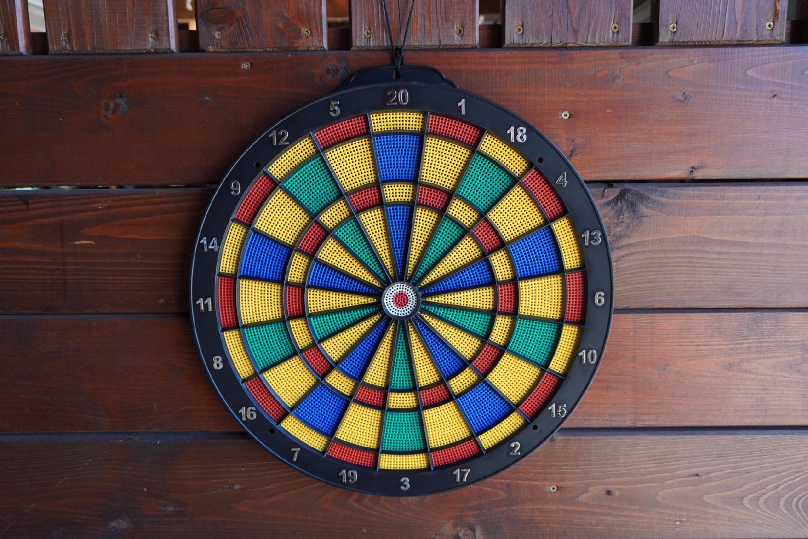 Zestaw Tarcza Soft Perforowana Dart Gra w Rzutki Lotki KUBISPORT 45 cm - obrazek 3