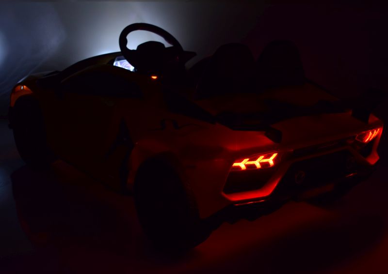 ORYGINALNE LAMBORGHINI SVJ PEŁNA OPCJA, MIĘKKIE KOŁA, MIĘKKIE SIEDZENIE/HL328 - obrazek 4