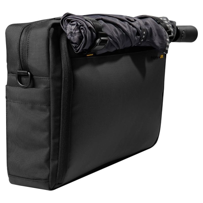Torba Spigen KD300 na laptopa - czarna - obrazek 6